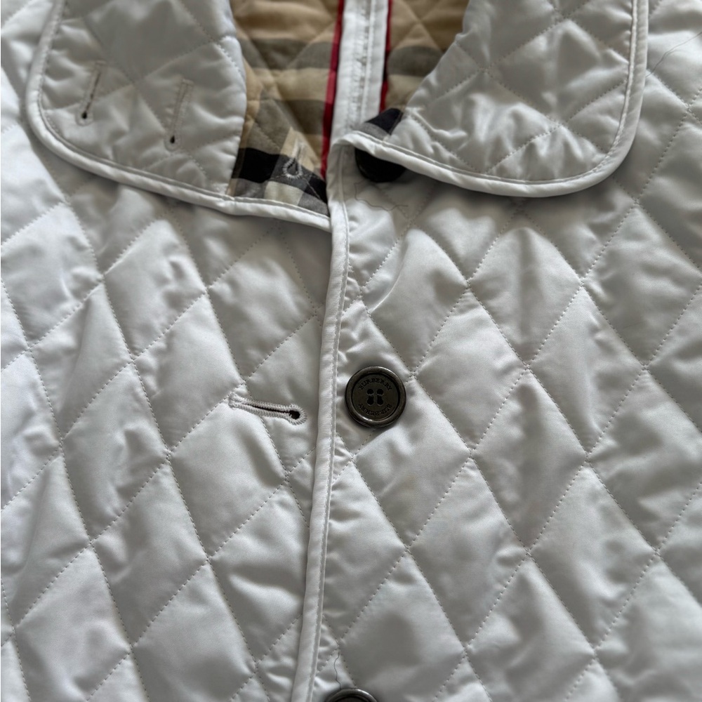 Burberry Beige and Red Quilted Fabric Jacket in size Small - Picture 4 of 15